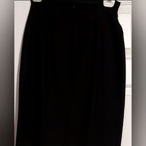 Amber Stone Brand Women's 100% wool made in the USA A-line black skirt size 6